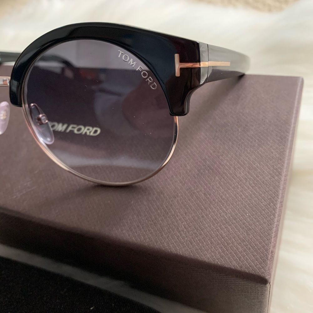 TOM FORD ALISSA SUNGLASSES - Picture 2 of 8